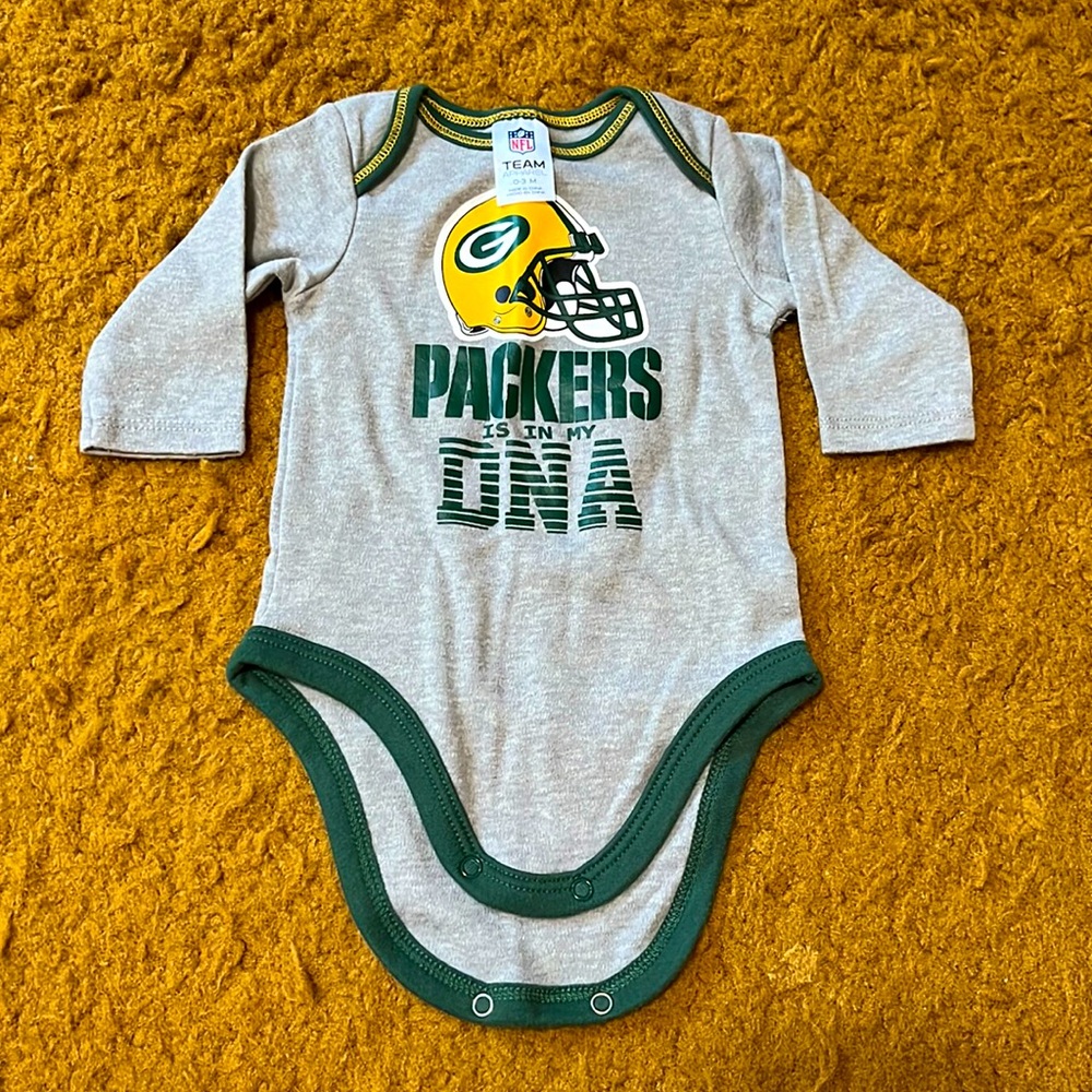 Green Bay Packers long-sleeve onesie